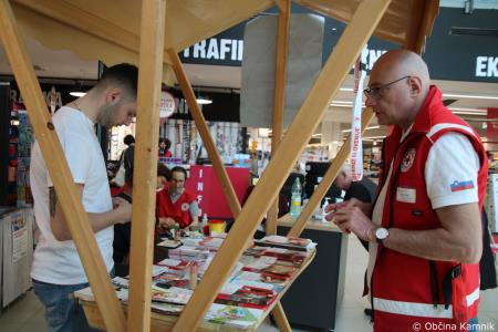 Tudi Kamnik v znamenju Tedna rdečega križa   (14)
